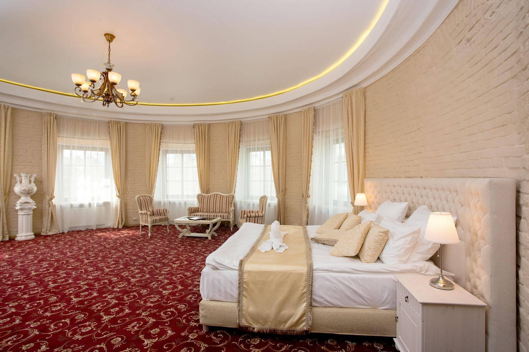 فندق موسكوفي  ماروسييكا 2-15 المظهر الخارجي الصورة